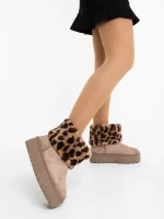 Zalinda sötét bézs női csizma textil anyagból