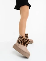 Zalinda sötét bézs női csizma textil anyagból