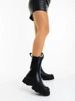 Vistari fekete női csizma ökológiai bőrből