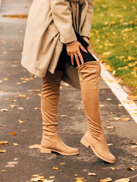 Verria bézs női csizma textil anyagból