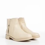 Falecia bézs női csizma, műbőrből készült