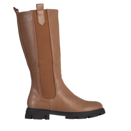 Amiyah barna női csizma, műbőrből készült