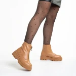 Celestina camel női bokacsizma, műbőrből készült