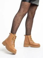 Adora bézs női bokacsizma, műbőrből készült