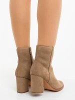 Eleonora bézs női bokacsizma textil anyagból