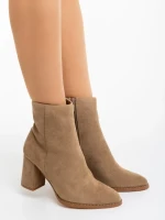 Eleonora bézs női bokacsizma textil anyagból