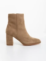 Eleonora bézs női bokacsizma textil anyagból