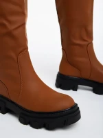 Mukta világos barna női csizma ökológiai bőrből