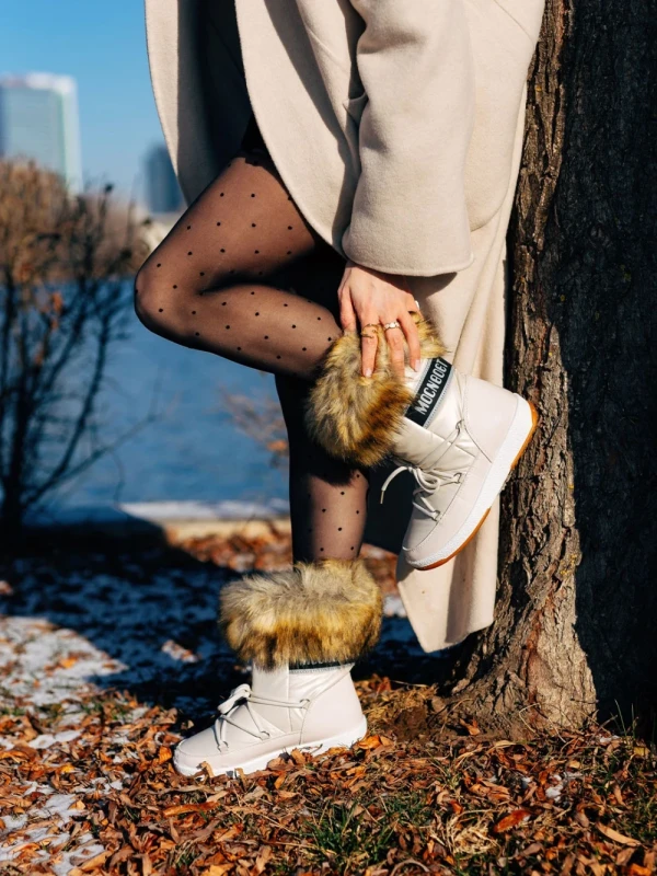 Delyth bézs női csizma ökológiai bőrből és textil anyagból