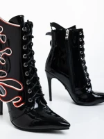 Penda fekete női bokacsizma lakkozott ökológiai bőrből