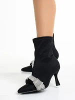 Revonda fekete női bokacsizma, textil anyagból készült