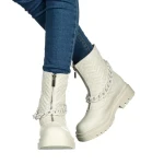 Zesira fehér női csizma