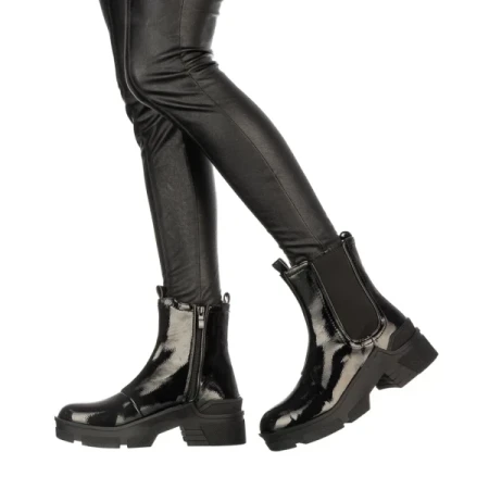 Desia fekete női bakancs