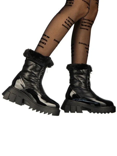 Bosti fekete női bakancs