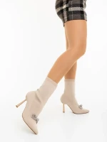 Zemira bézs női magassarkú bokacsizma textil anyagból