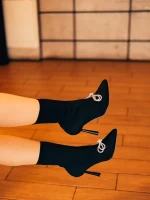 Zemira fekete női magassarkú bokacsizma textil anyagból