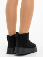 Amelina fekete női csizma textil anyagból