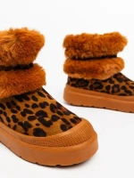 Razenda leopárd mintás női csizma textil anygaból