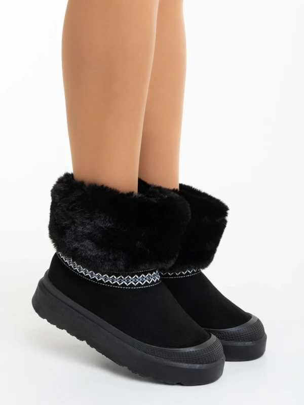 Nelina fekete női csizma textil anyagból