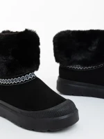 Nelina fekete női csizma textil anyagból