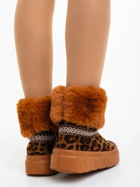 Nelina leopárd mintás női csizma textil anyagból