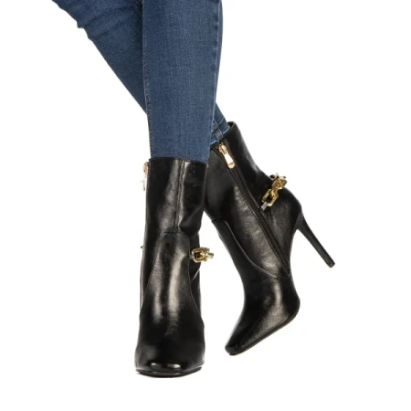 Cyntia fekete női bokacsizma