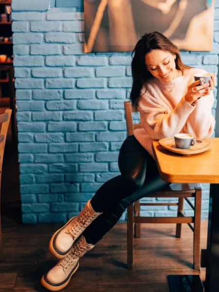 Vilyana bézs női bakancs