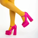 Caira fukszia női cipő, textil anyagból készült