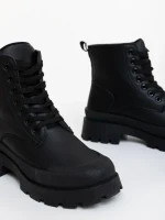 Surama fekete női bakancs ökológiai bőrből