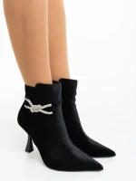 Laeva fekete női bokacsizma textil anyagból