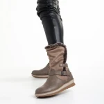 Collete bézs női csizma, műbőrből és textil anyagból készült