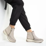 Golda bézs női bokacsizma, műbőrből készült