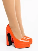 Dazani narancssárga női magassarkú cipő lakkozott ökológiai bőrből