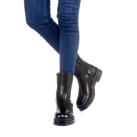Toffy fekete női csizma