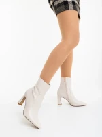 Terazia bézs női bokacsizma ökológiai bőrből