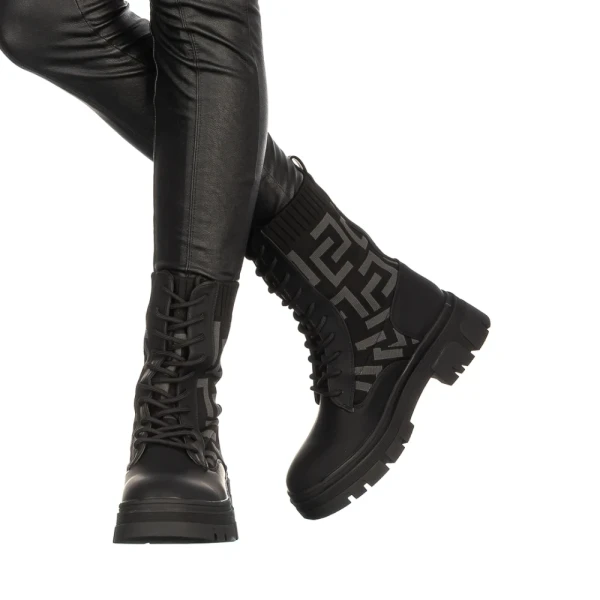 Stika fekete női csizma