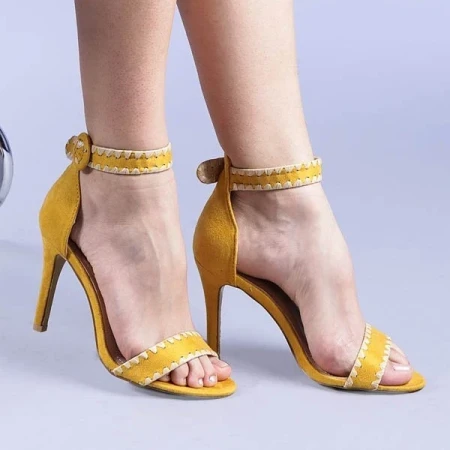 Usaghi sárga női szandál