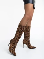 Ernestine bézs és fekete női csizma textil anyagból