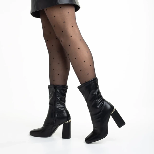 Priyal fekete női csizma, műbőrből készült