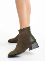 Angeline ökológiai bőrből és  velúrból készült zöld női bokacsizma