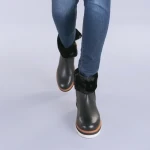 Opera fekete bőrcsizma