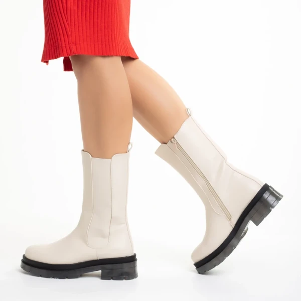 Avelyn bézs színű női csizma ökológiai bőrből