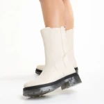 Avelyn bézs színű női csizma ökológiai bőrből