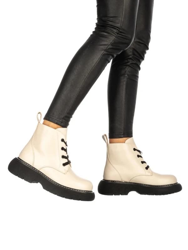 Oveda bézs női bakancs