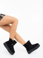 Andara fekete női csizma textil anyagból