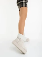 Deraza világos bézs női csizma textil anyagból