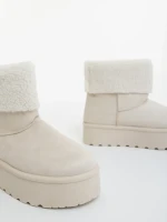 Deraza világos bézs női csizma textil anyagból