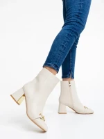 Aliah bézs női csizma ökológiai bőrből