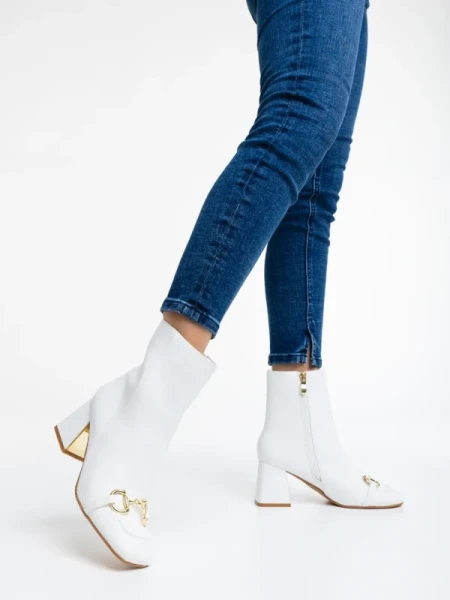 Aliah fehér női csizma ökológiai bőrből