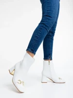 Aliah fehér női csizma ökológiai bőrből